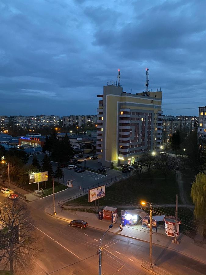 Люкс Апартаменты .Район Автовокзала,В Жк Арена Rivne Buitenkant foto